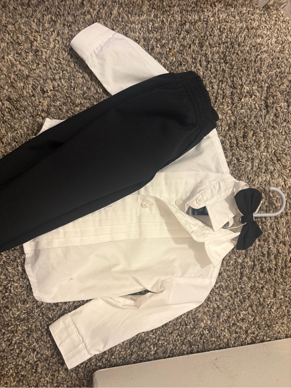 Nautica Navy Brand Tag on Cream Fabric